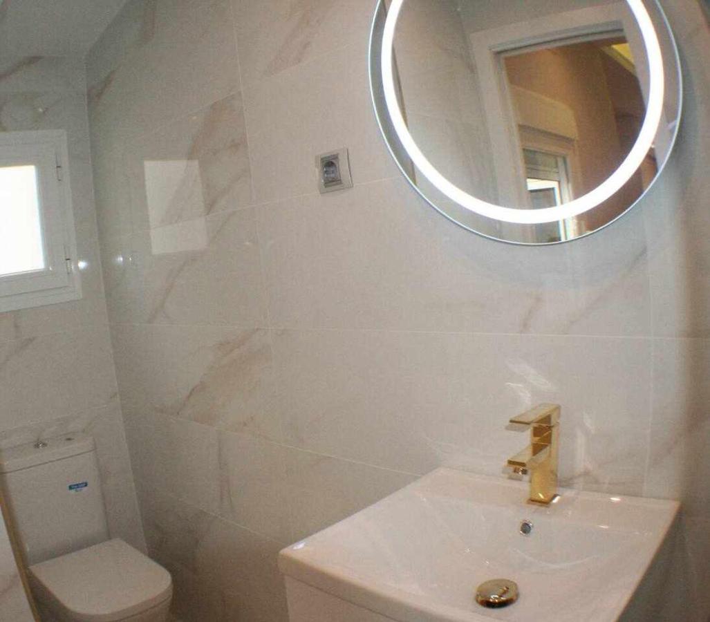 Apartamento Con Terraza Centrico Moderno Nuevo Мадрид Екстериор снимка